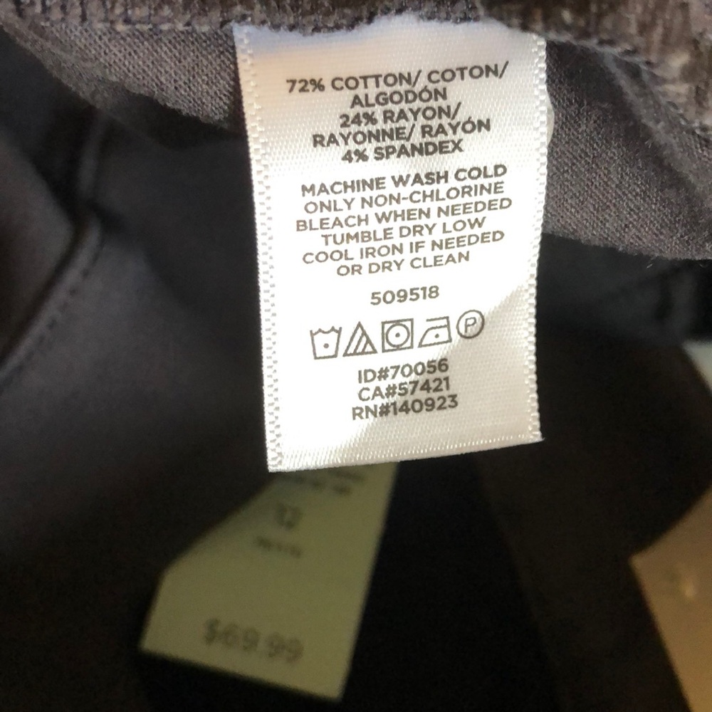 NWT pants from Loft outlet - Picture 7 of 7